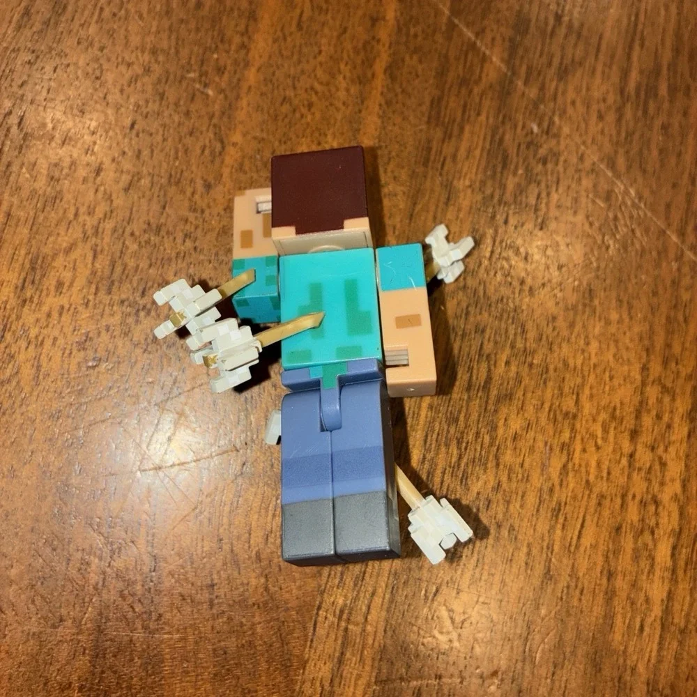 Minecraft Steve With Arrows Figure